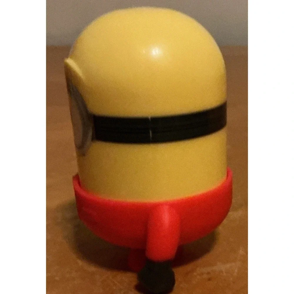 2024 McDonalds Despicable Me 4 Dreamworks Minions HAPPY MEAL Pit Crew Ron No Hat - Picture 4 of 7